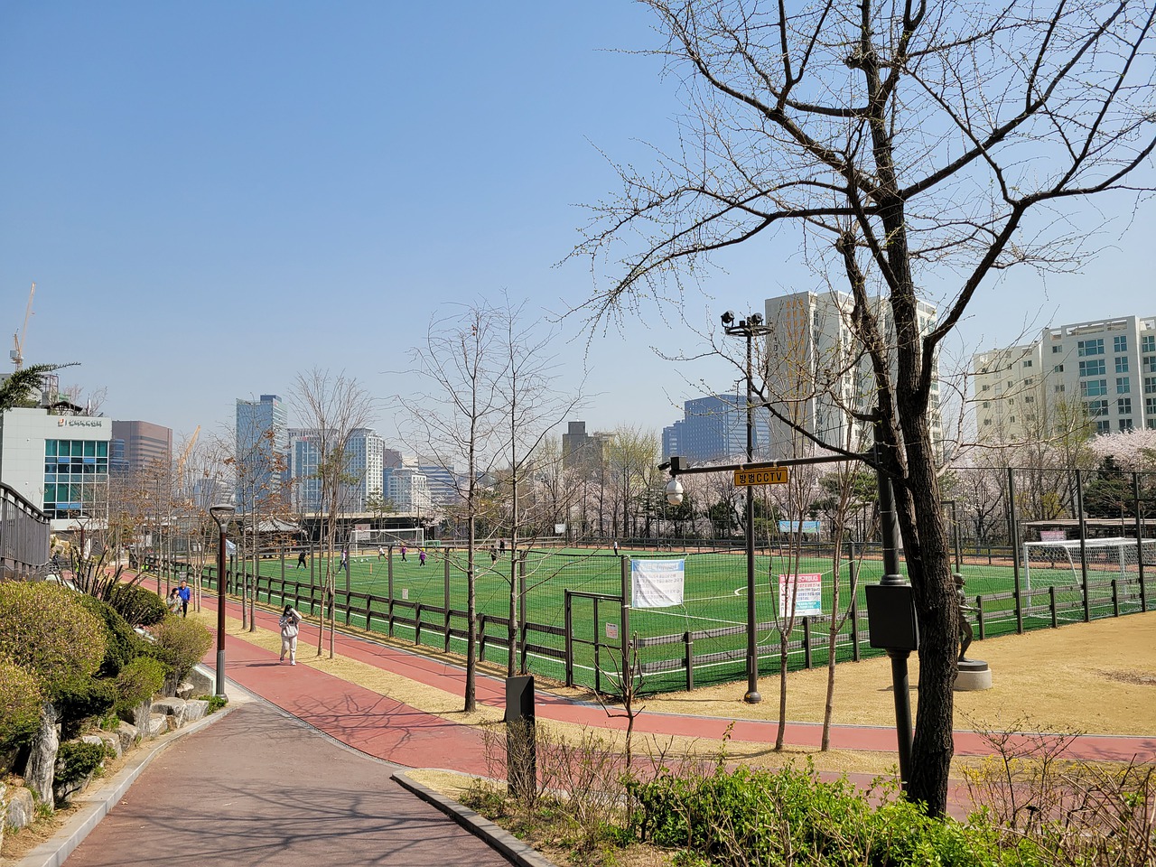 163球，劳塔罗超越马佐拉独占国米队史射手榜第四位